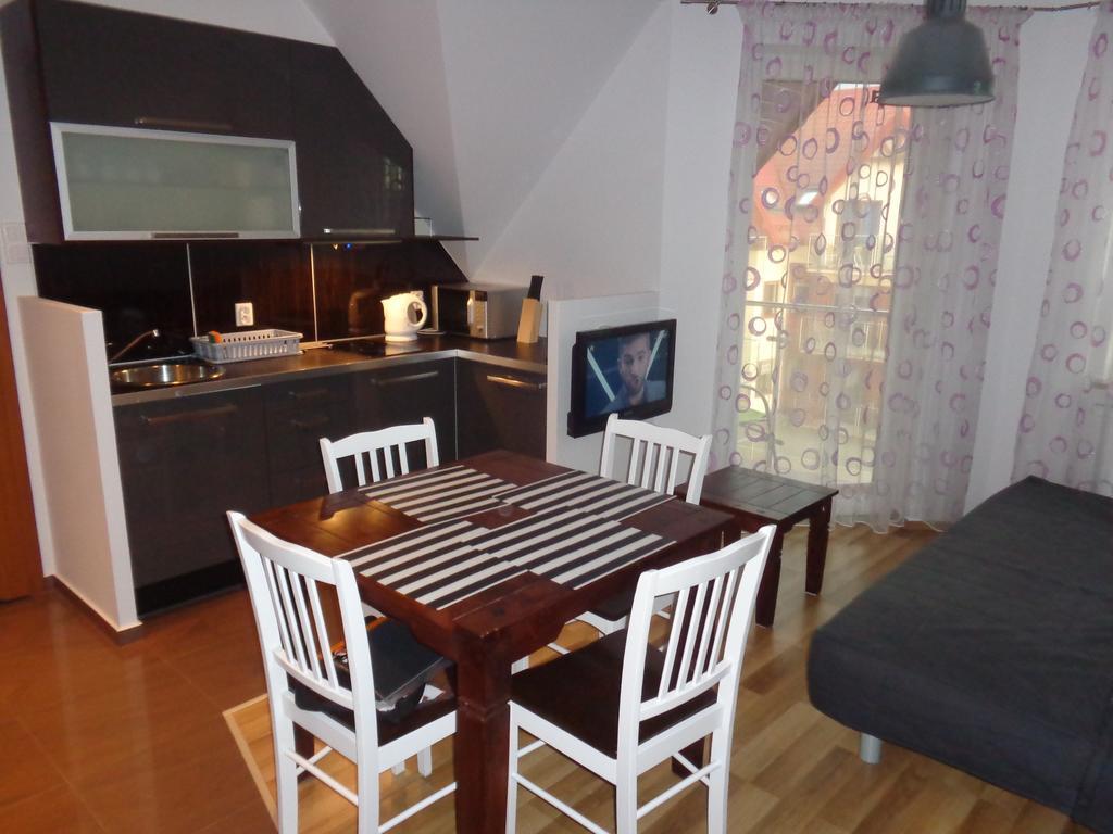 Apartament Lisi Jar Jastrzębia Góra Exterior foto